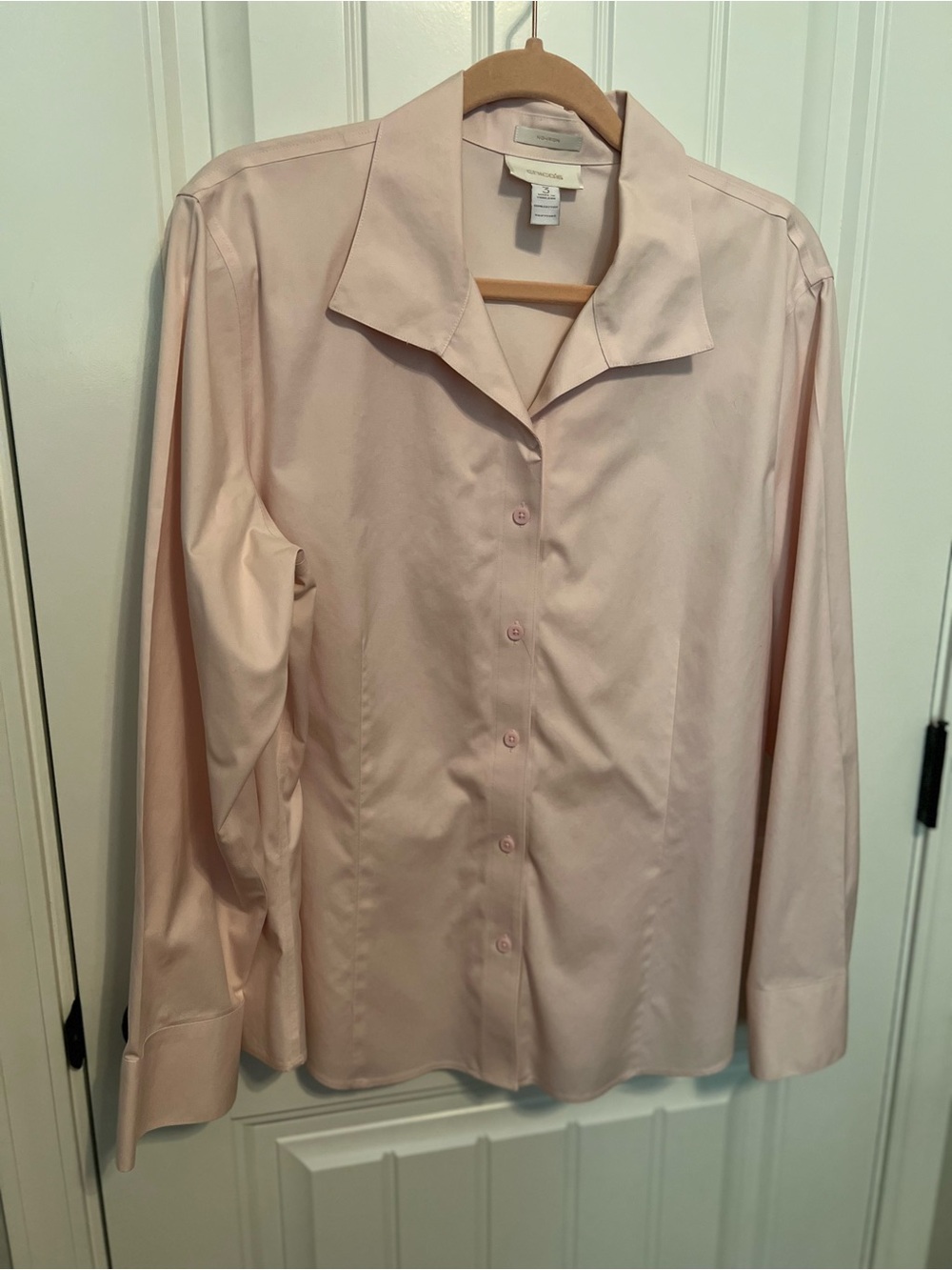 Chico's Pale Pink Button-Front No Iron Blouse